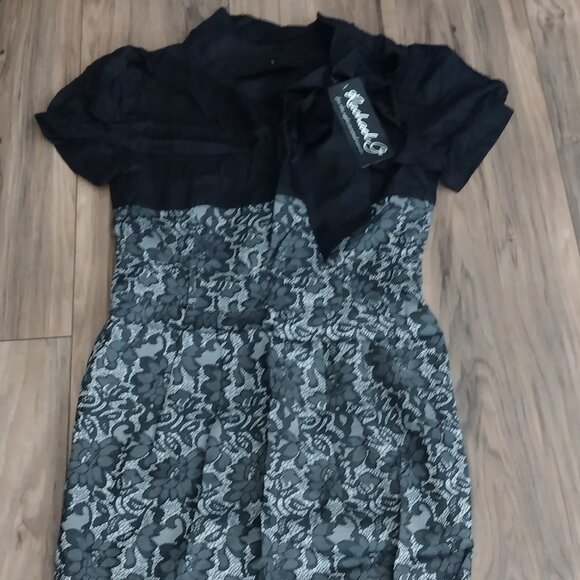 Rachael G. Black and Gray Floral Print Dress, Size 6 - Picture 7 of 14